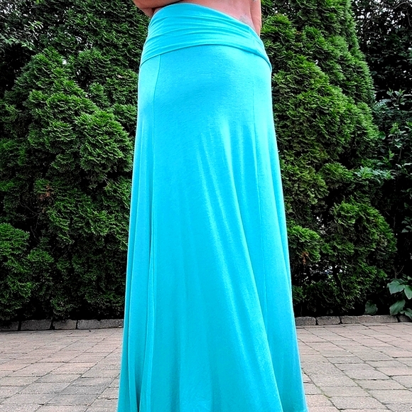 Mint Maxi Skirt - Picture 5 of 6